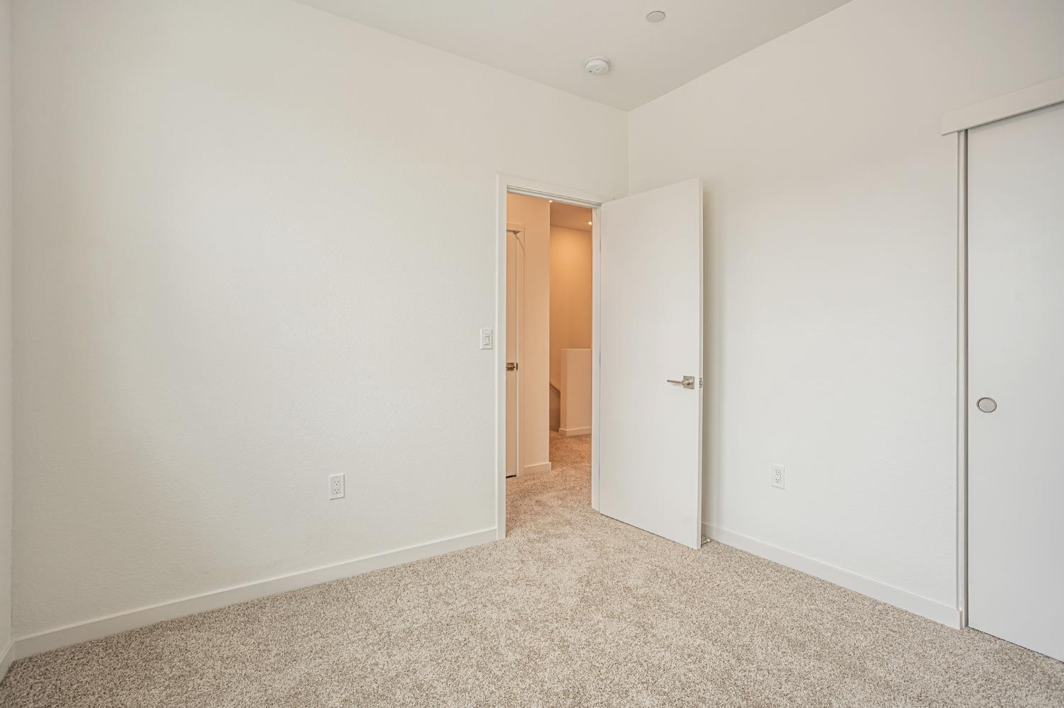 Detail Gallery Image 19 of 42 For 6093 Bridgecross Dr, Sacramento,  CA 95835 - 3 Beds | 2/1 Baths