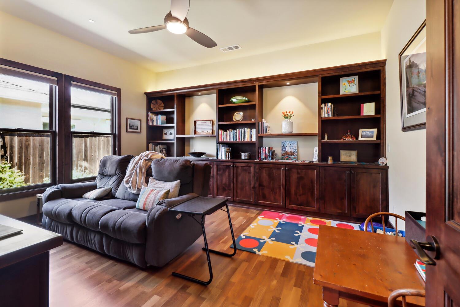 Detail Gallery Image 31 of 55 For 2253 Somerset Cir, Woodland,  CA 95776 - 3 Beds | 2 Baths