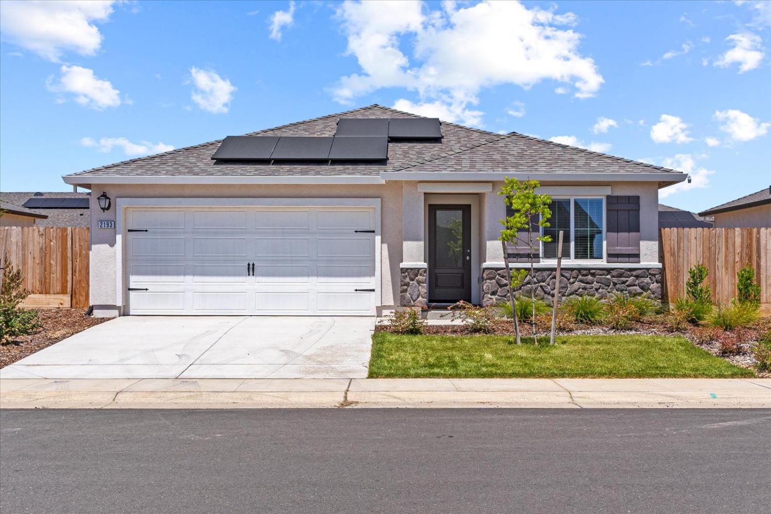 Detail Gallery Image 4 of 35 For 2193 Mickelson Dr, Linda,  CA 95901 - 3 Beds | 2 Baths