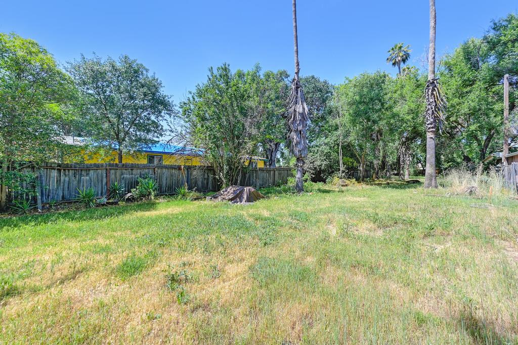 Detail Gallery Image 6 of 17 For 3121 Judah St, Sacramento,  CA 95815 - – Beds | – Baths