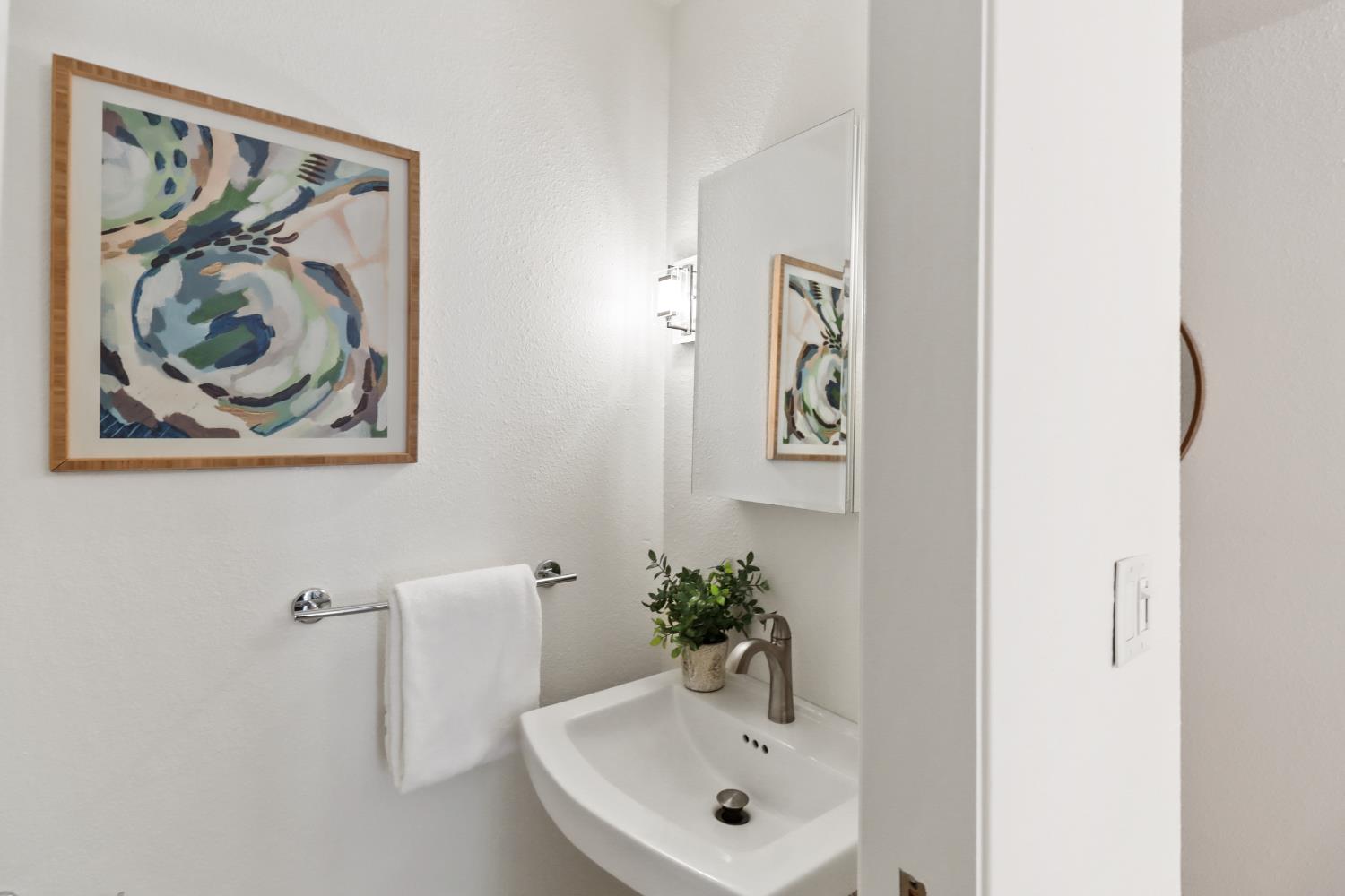Photo #13: 225064754 Listing: Photo #13