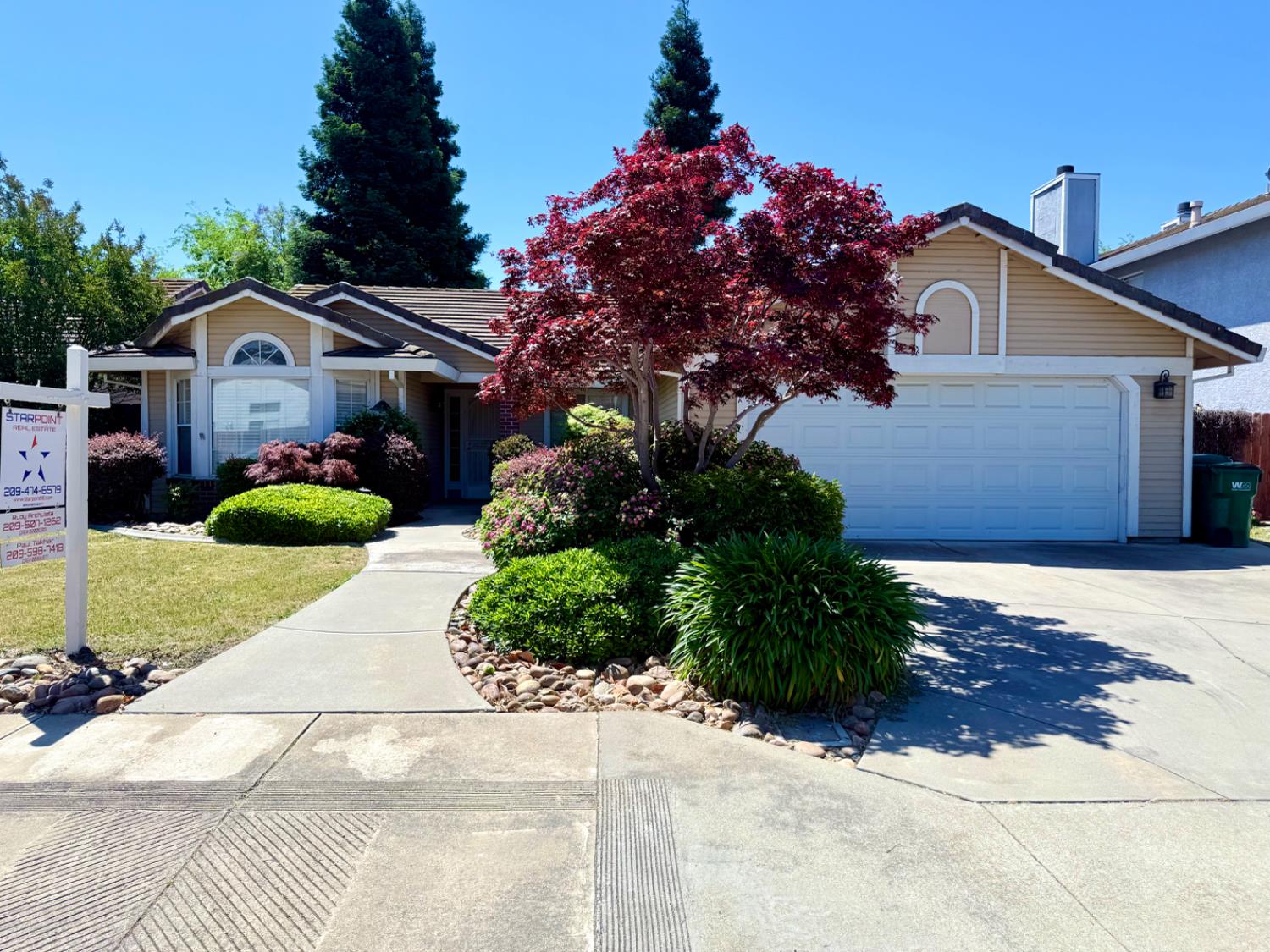 Detail Gallery Image 1 of 46 For 5271 Barbados Cir, Stockton,  CA 95210 - 4 Beds | 2 Baths