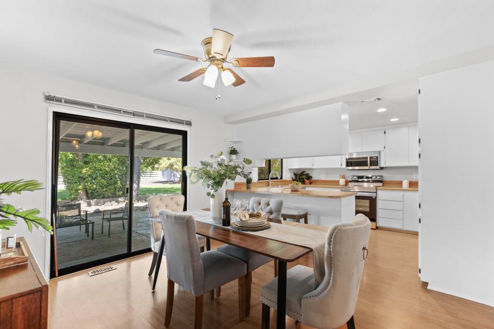 Detail Gallery Image 18 of 69 For 8744 Rubia Dr, Elk Grove,  CA 95624 - 3 Beds | 2/1 Baths