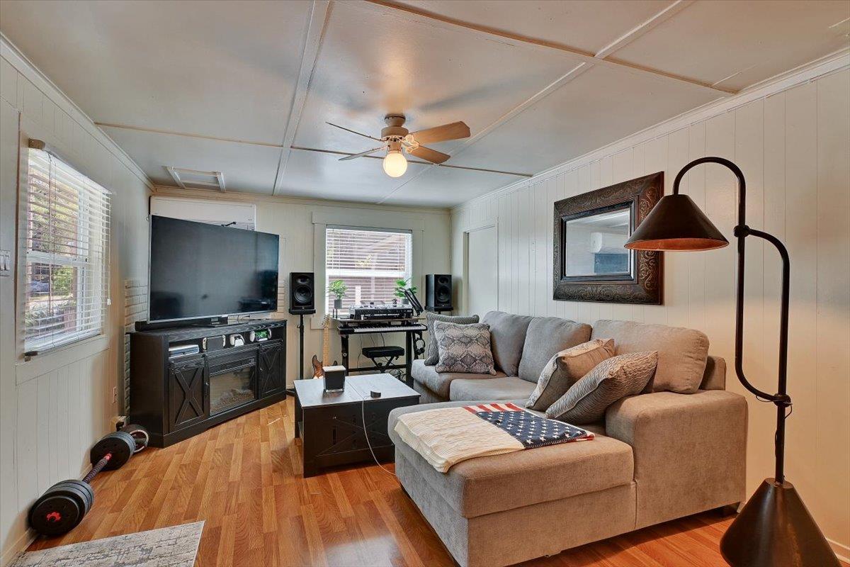 Detail Gallery Image 27 of 44 For 381 Foresthill Ave, Auburn,  CA 95603 - 3 Beds | 2 Baths