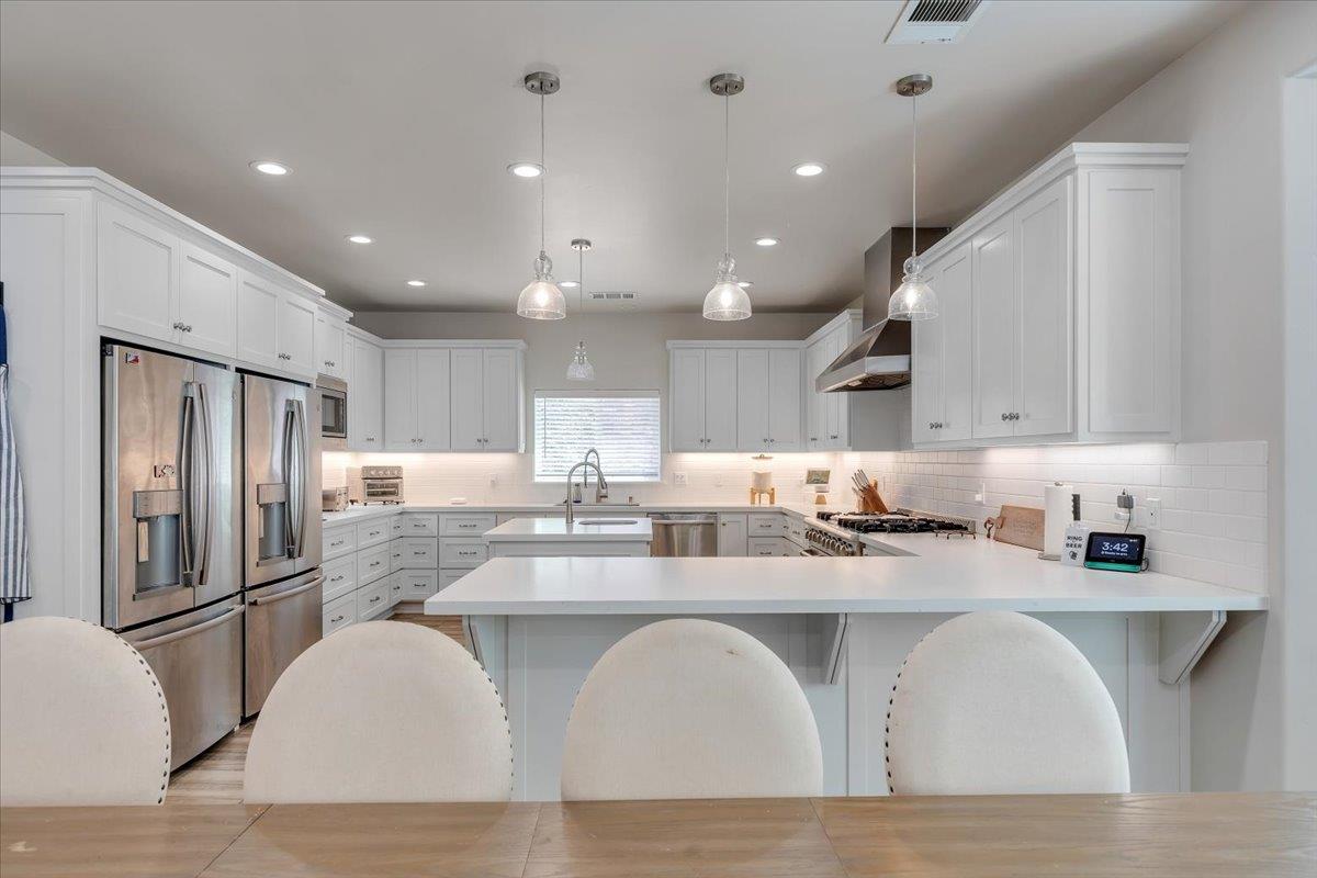 Detail Gallery Image 16 of 99 For 658 Bret Harte Dr #424,  Copperopolis,  CA 95228 - 4 Beds | 4/3 Baths