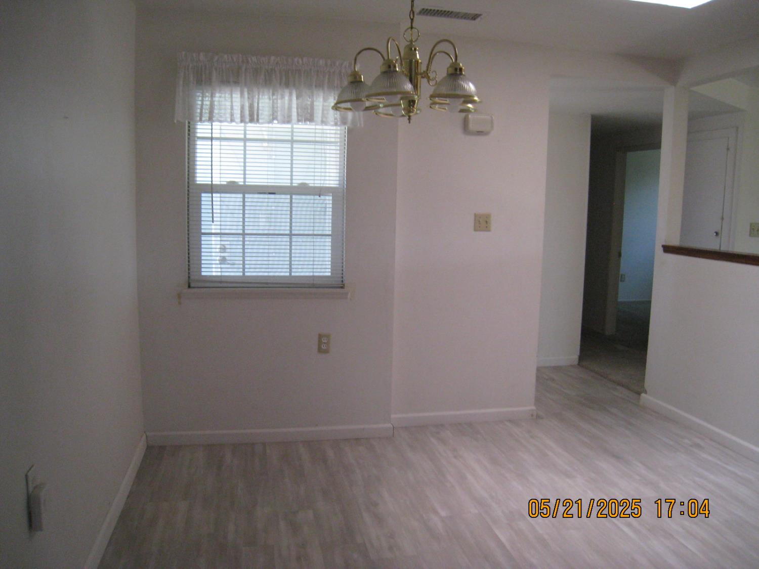 Detail Gallery Image 9 of 25 For 633 Skylark Ave, Los Banos,  CA 93635 - 3 Beds | 2 Baths