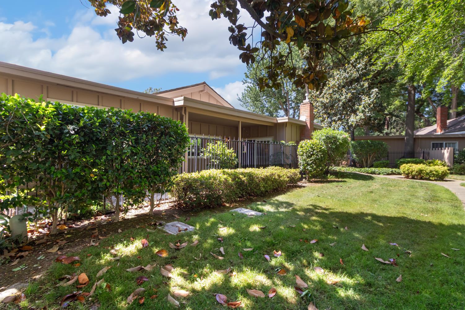 Detail Gallery Image 35 of 48 For 815 Commons Dr, Sacramento,  CA 95825 - 2 Beds | 2 Baths