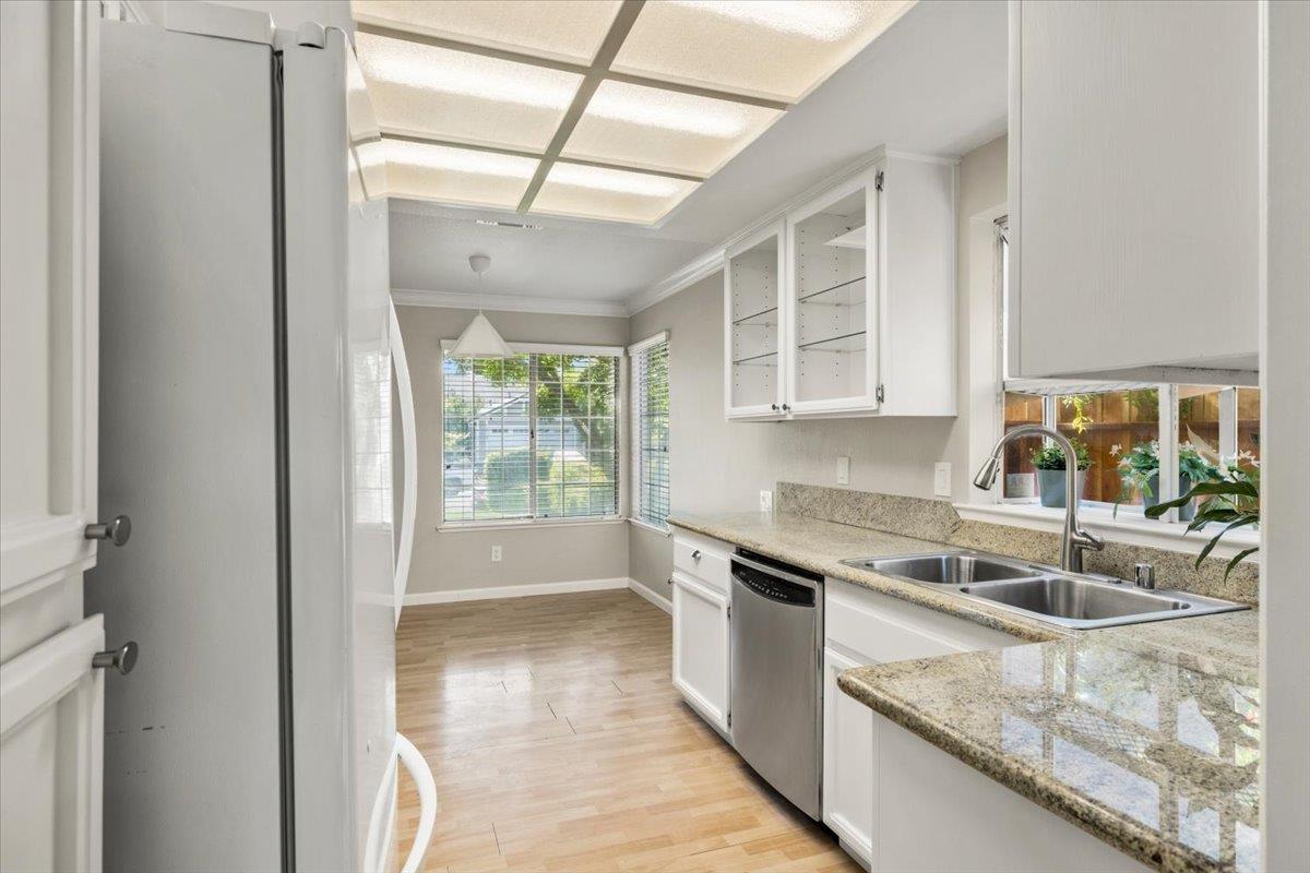 Detail Gallery Image 11 of 36 For 2619 Stoughton Way, Sacramento,  CA 95827 - 3 Beds | 2 Baths