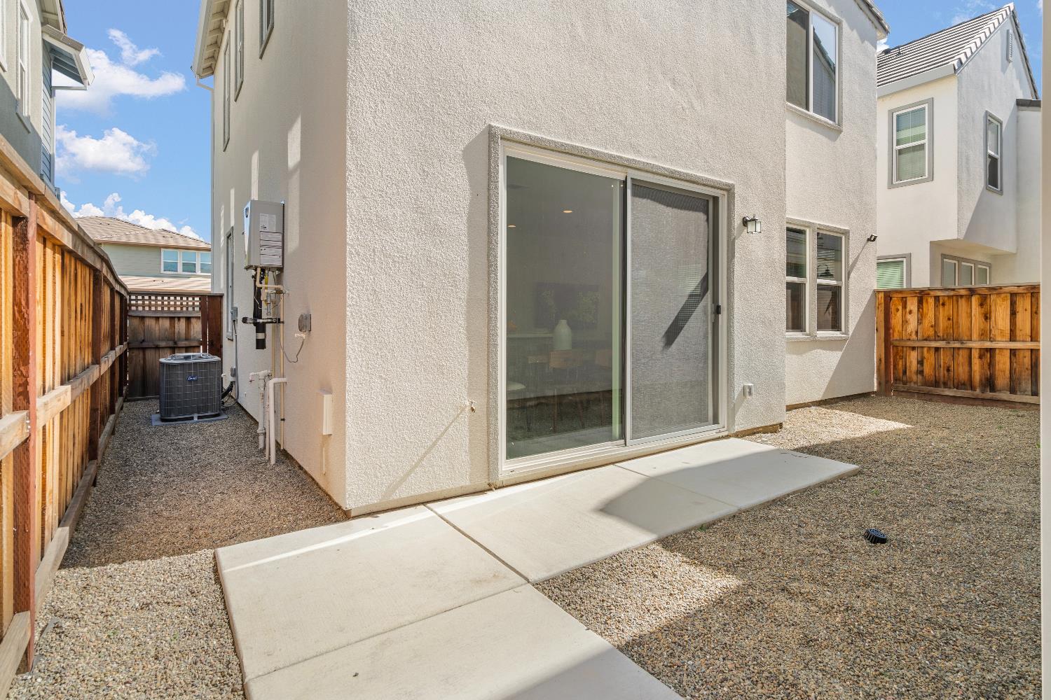 Detail Gallery Image 34 of 39 For 2372 Garden Farms Ave, Lathrop,  CA 95330 - 4 Beds | 3 Baths