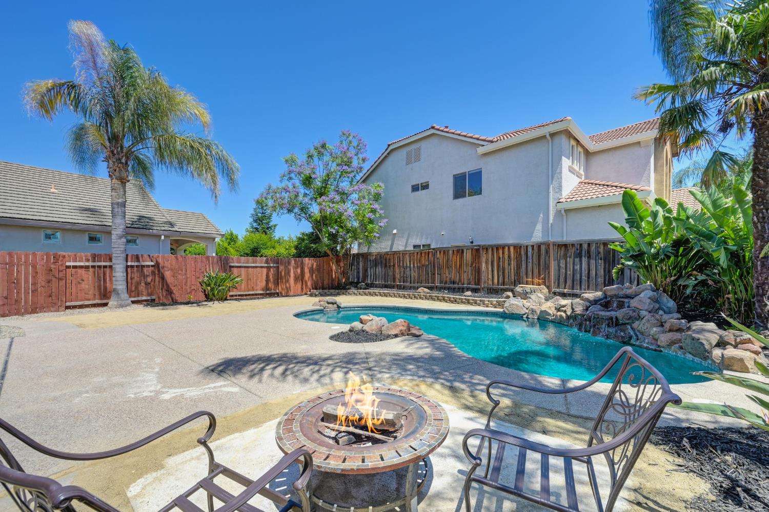 Detail Gallery Image 52 of 52 For 1700 Adrienne Dr, Roseville,  CA 95747 - 4 Beds | 3 Baths