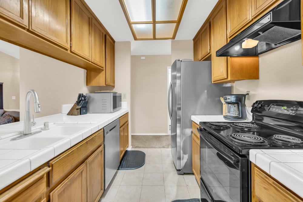 Detail Gallery Image 14 of 42 For 574 Ewell Ct, Galt,  CA 95632 - 3 Beds | 2 Baths