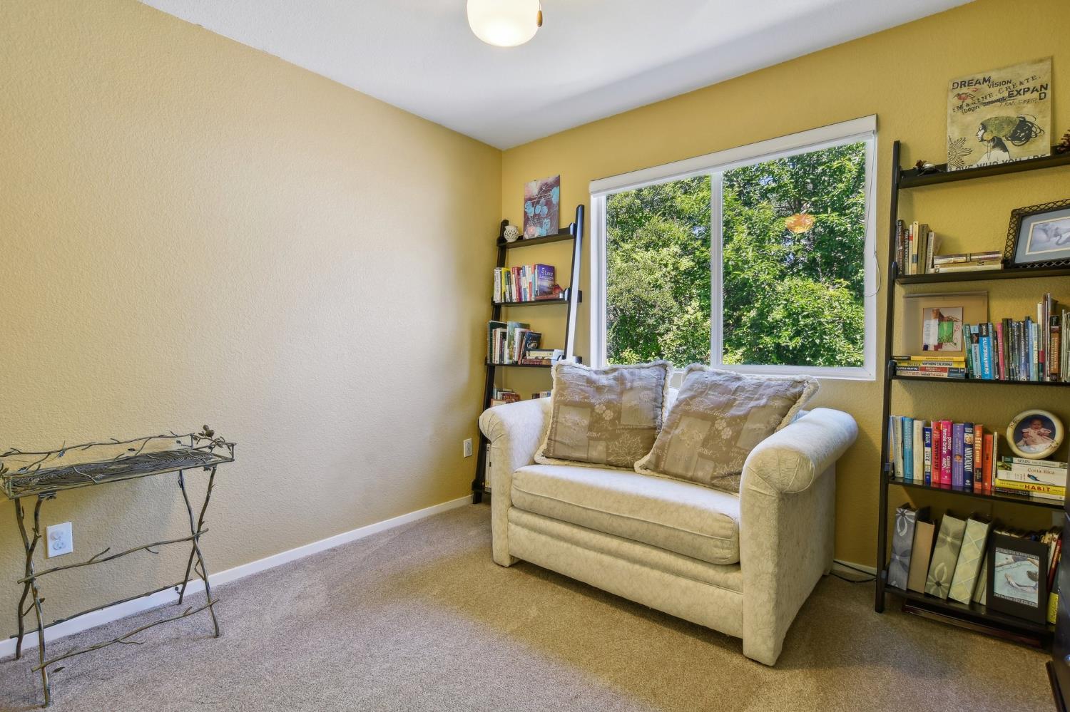 Detail Gallery Image 17 of 53 For 343 Coventry Cir, Folsom,  CA 95630 - 4 Beds | 2/1 Baths