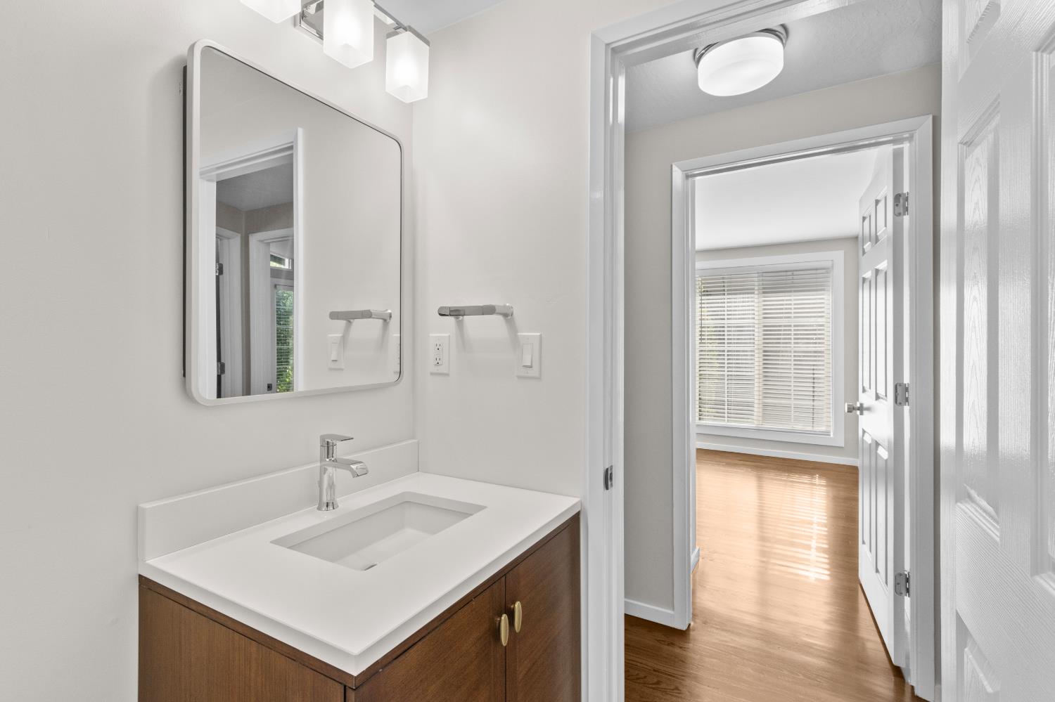 Detail Gallery Image 43 of 65 For 4937 Donovan Dr, Carmichael,  CA 95608 - 3 Beds | 2 Baths