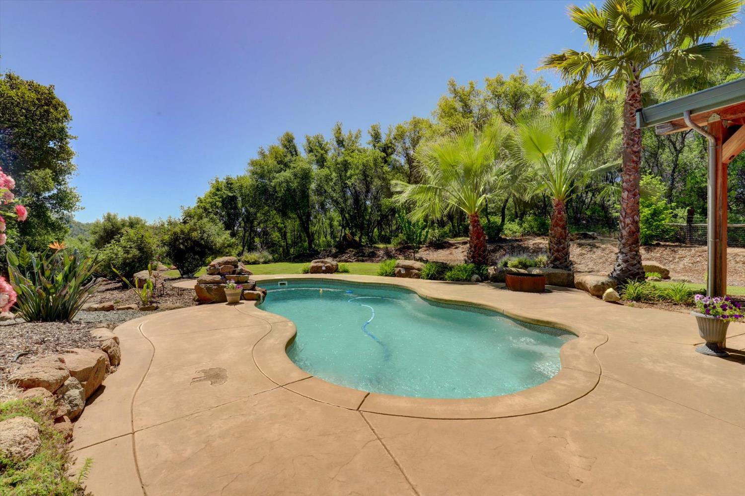 Detail Gallery Image 36 of 97 For 17620 Red Ball Cir, Grass Valley,  CA 95949 - 2 Beds | 2 Baths