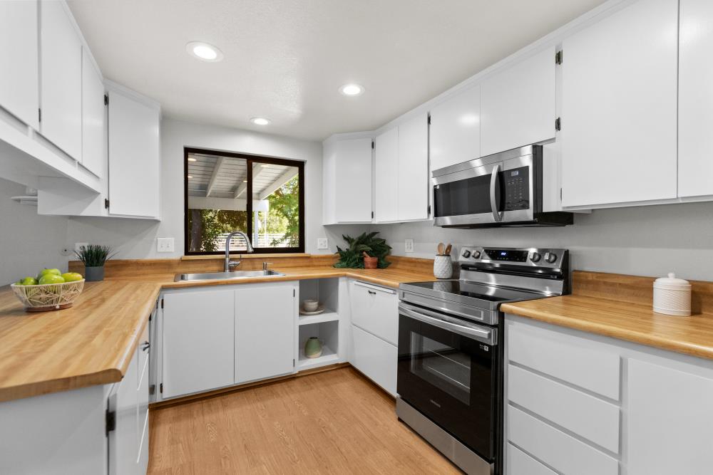 Detail Gallery Image 21 of 69 For 8744 Rubia Dr, Elk Grove,  CA 95624 - 3 Beds | 2/1 Baths