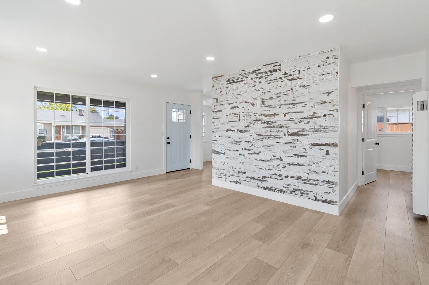 Detail Gallery Image 9 of 30 For 26184 Stanwood Ave, Hayward,  CA 94544 - 3 Beds | 2 Baths