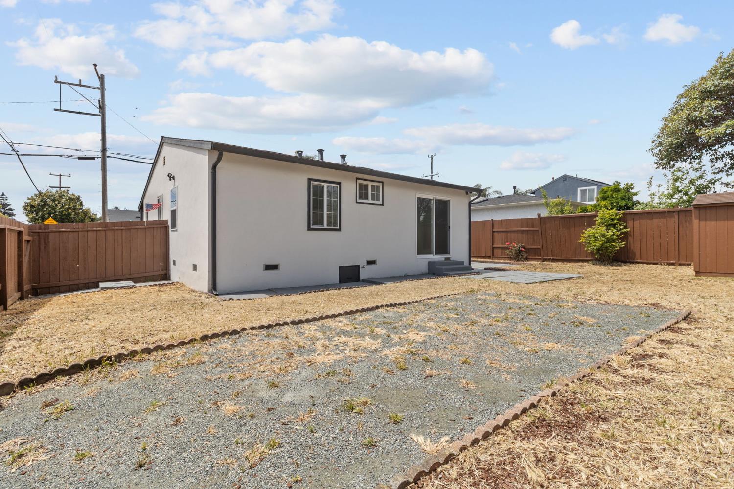 Detail Gallery Image 20 of 30 For 26184 Stanwood Ave, Hayward,  CA 94544 - 3 Beds | 2 Baths