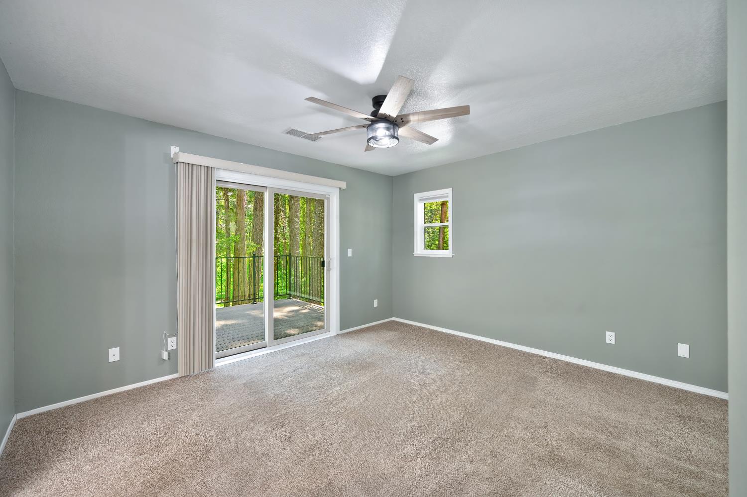 Detail Gallery Image 14 of 36 For 3063 Zinc Dr, Pollock Pines,  CA 95726 - 3 Beds | 2 Baths