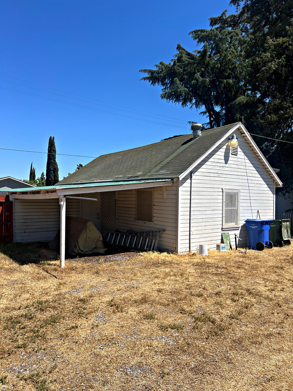 Detail Gallery Image 5 of 13 For 3833 Story Rd, Denair,  CA 95316 - 3 Beds | 2 Baths