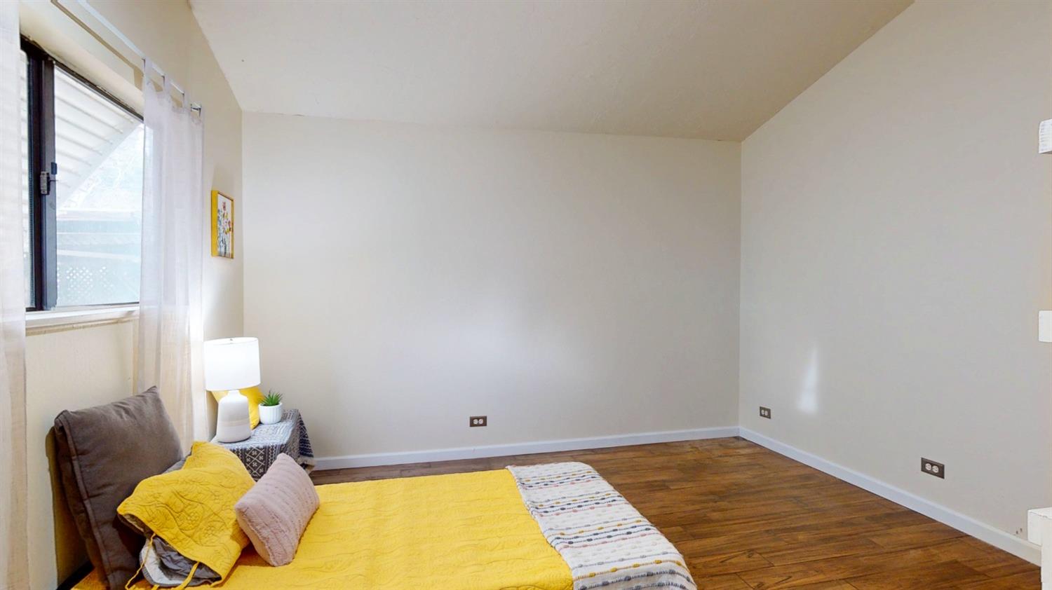 Detail Gallery Image 18 of 25 For 10128 Mills Rd, Grass Valley,  CA 95945 - 2 Beds | 2 Baths