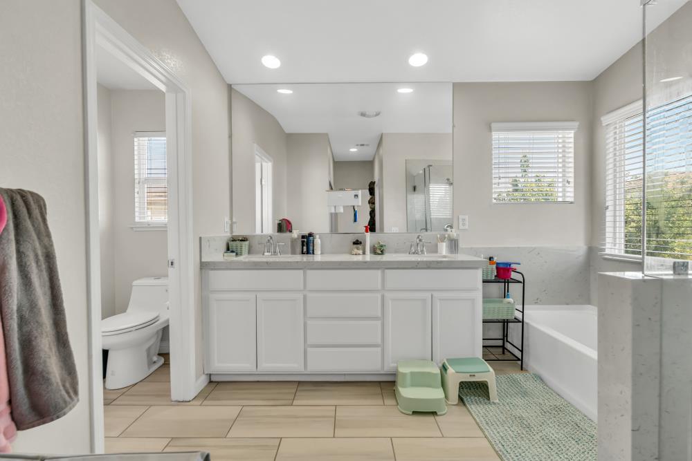 Detail Gallery Image 25 of 43 For 5623 Melones Way, Stockton,  CA 95219 - 3 Beds | 3 Baths