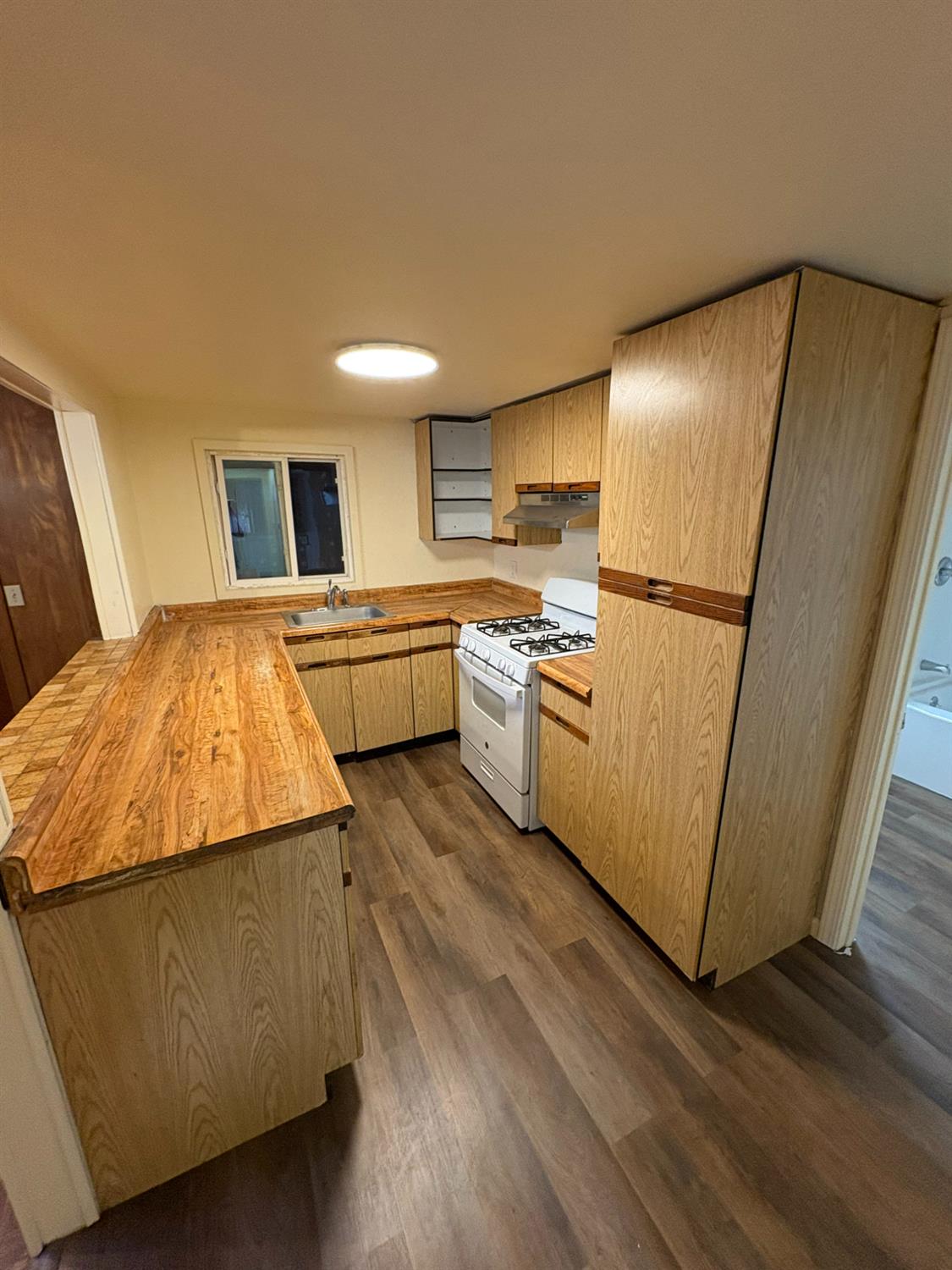 Detail Gallery Image 2 of 16 For 612 Union St, Isleton,  CA 95641 - 1 Beds | 1 Baths