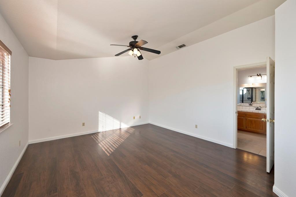 Detail Gallery Image 27 of 32 For 1357 Sun Tree Dr, Roseville,  CA 95661 - 5 Beds | 3 Baths