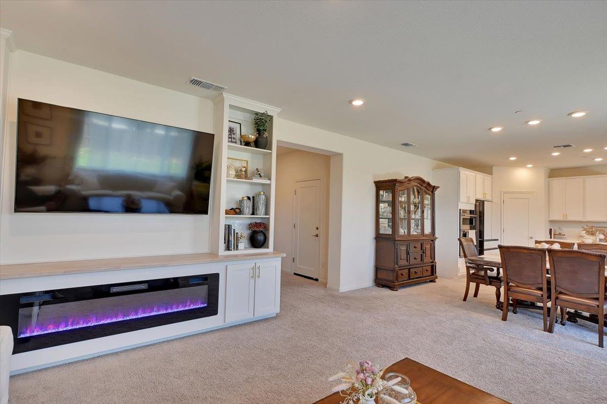 Detail Gallery Image 20 of 77 For 5130 Castleton Way, Roseville,  CA 95747 - 4 Beds | 3 Baths