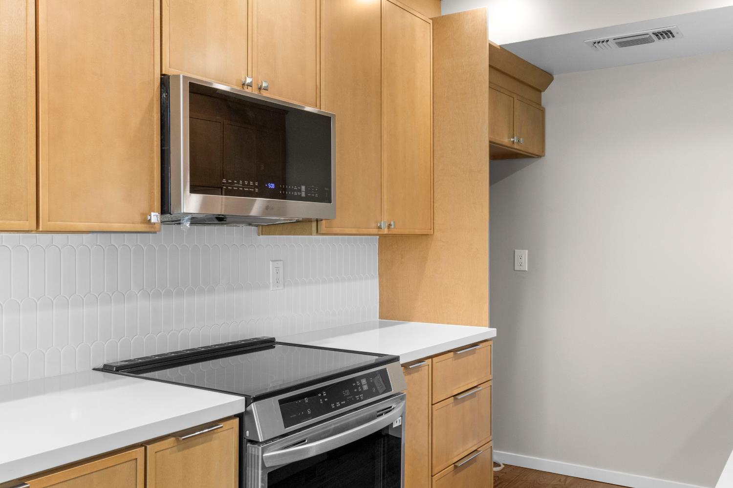 Detail Gallery Image 22 of 65 For 4937 Donovan Dr, Carmichael,  CA 95608 - 3 Beds | 2 Baths