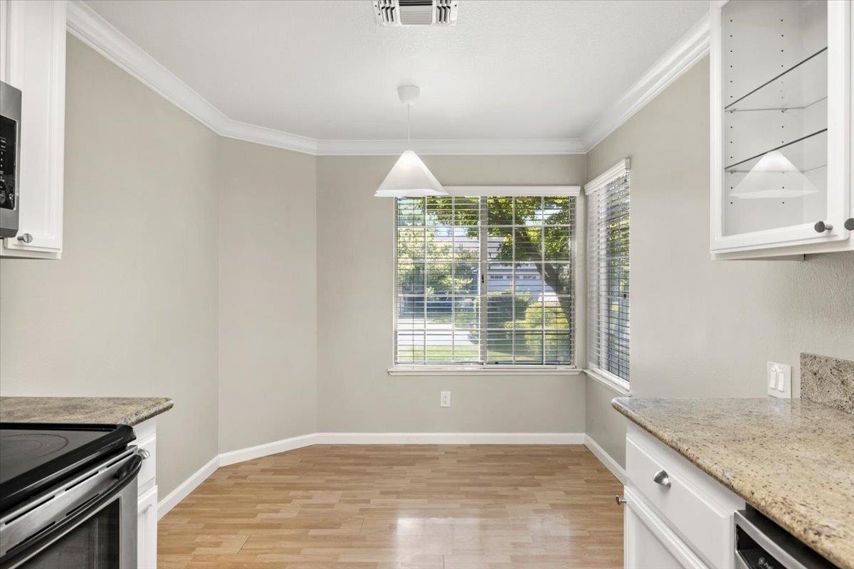 Detail Gallery Image 12 of 36 For 2619 Stoughton Way, Sacramento,  CA 95827 - 3 Beds | 2 Baths