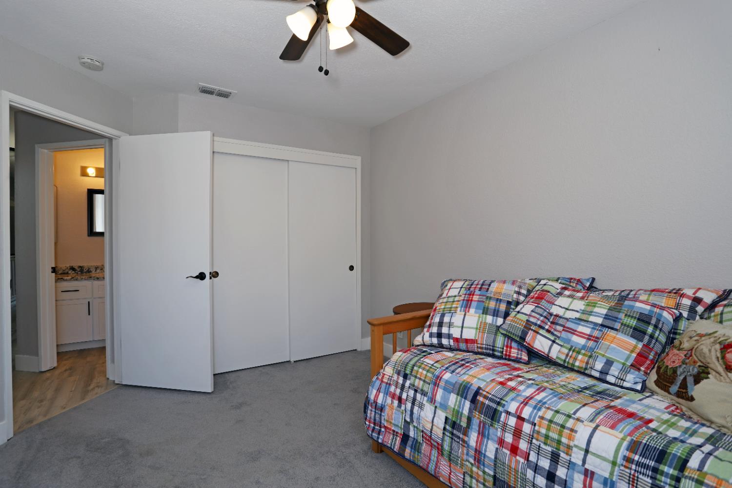 Detail Gallery Image 19 of 25 For 1928 University Park Dr, Sacramento,  CA 95825 - 3 Beds | 2/1 Baths
