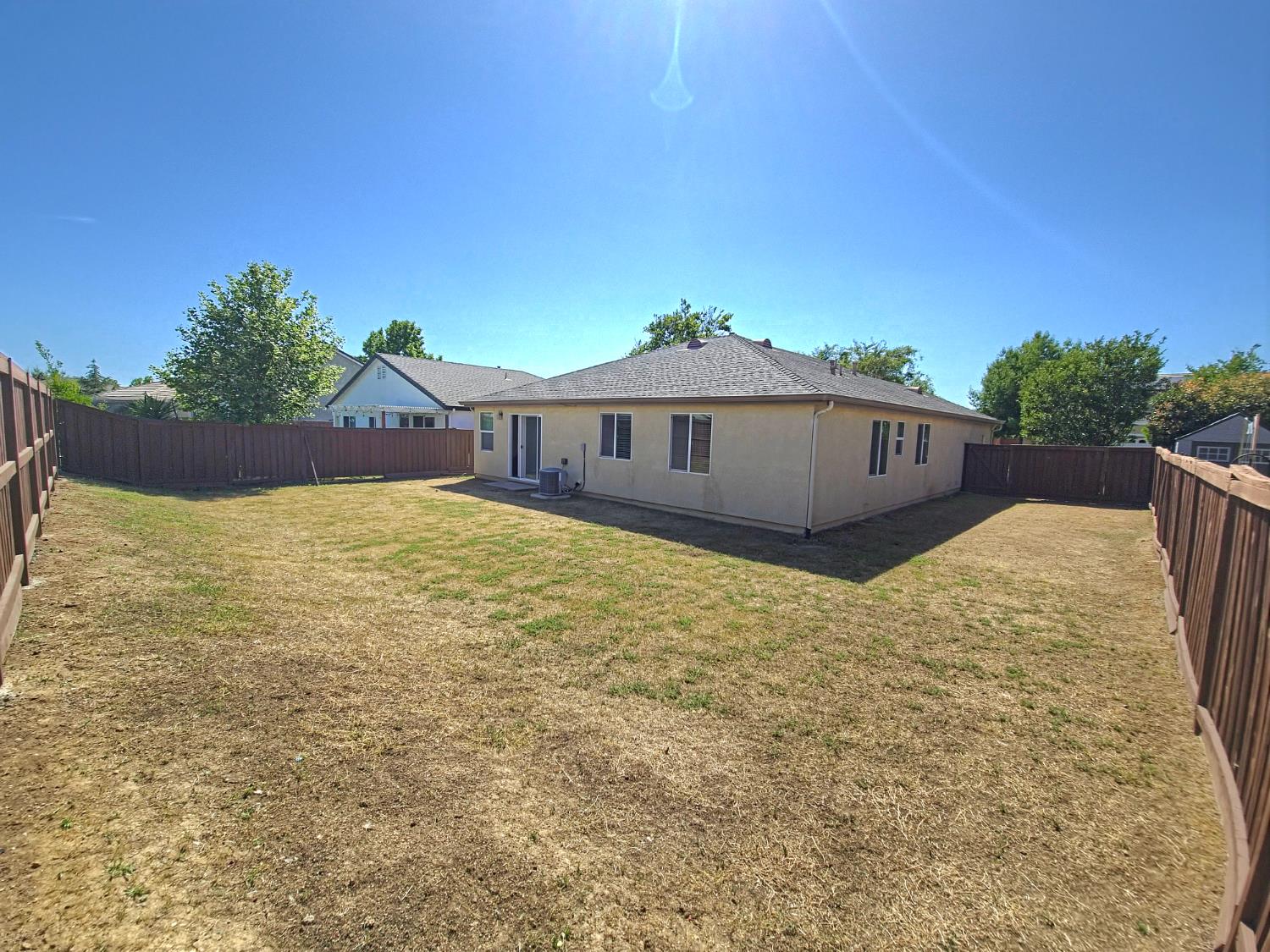 Detail Gallery Image 17 of 18 For 1572 Minories Dr, Olivehurst,  CA 95961 - 3 Beds | 2 Baths