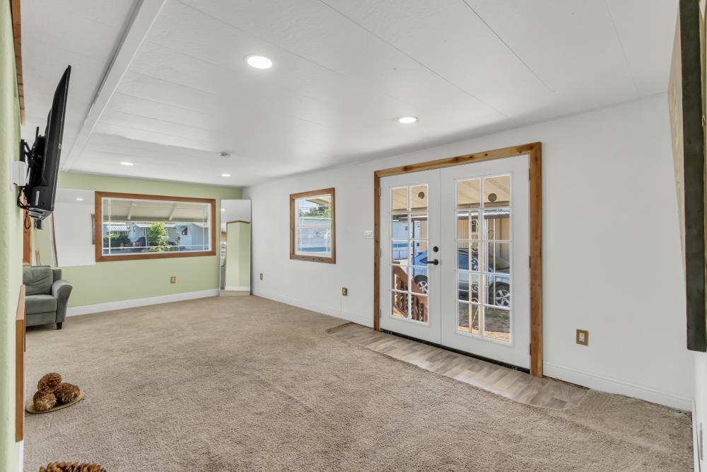 Detail Gallery Image 20 of 31 For 5935 Auburn Blvd 154, Citrus Heights,  CA 95621 - 2 Beds | 1 Baths