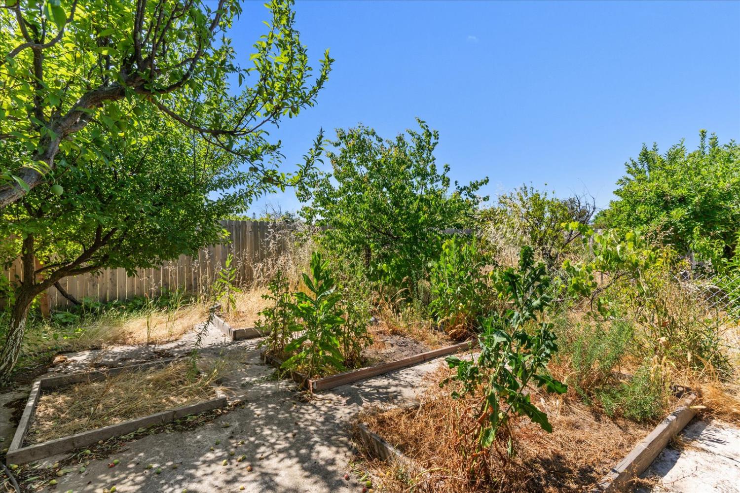 Detail Gallery Image 44 of 51 For 1961 17th St, Olivehurst,  CA 95961 - 3 Beds | 2 Baths