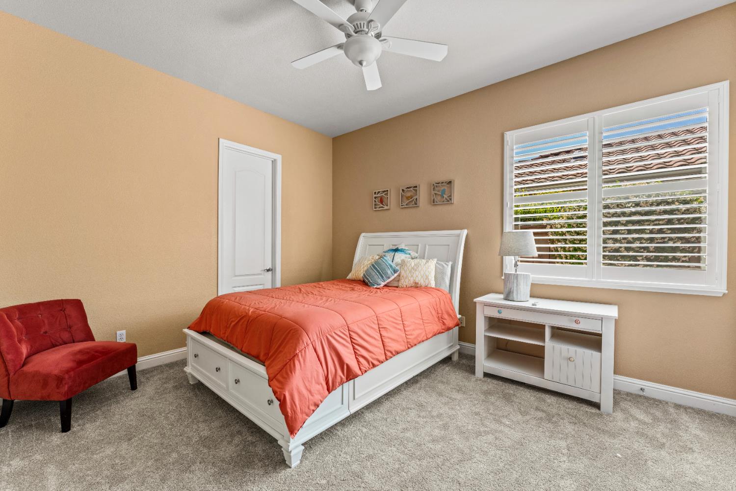 Detail Gallery Image 14 of 31 For 9535 Pinehurst Dr, Roseville,  CA 95747 - 4 Beds | 4 Baths