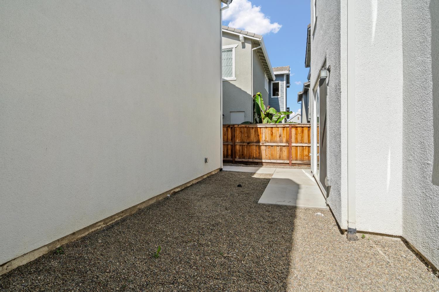 Detail Gallery Image 35 of 39 For 2372 Garden Farms Ave, Lathrop,  CA 95330 - 4 Beds | 3 Baths