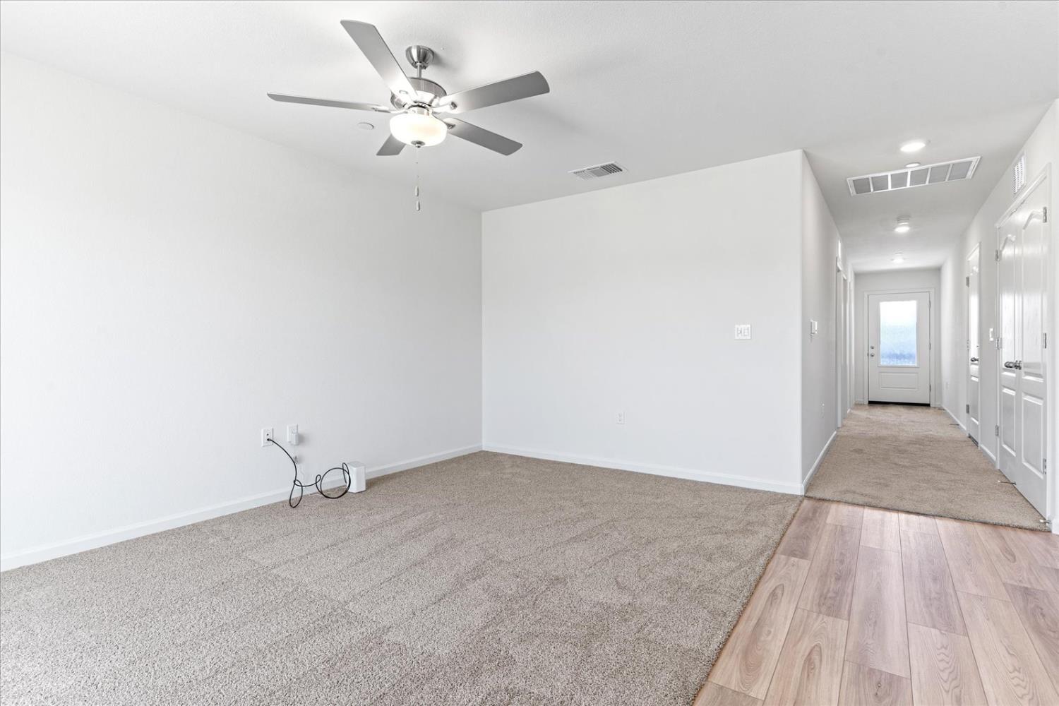 Detail Gallery Image 13 of 35 For 2193 Mickelson Dr, Linda,  CA 95901 - 3 Beds | 2 Baths