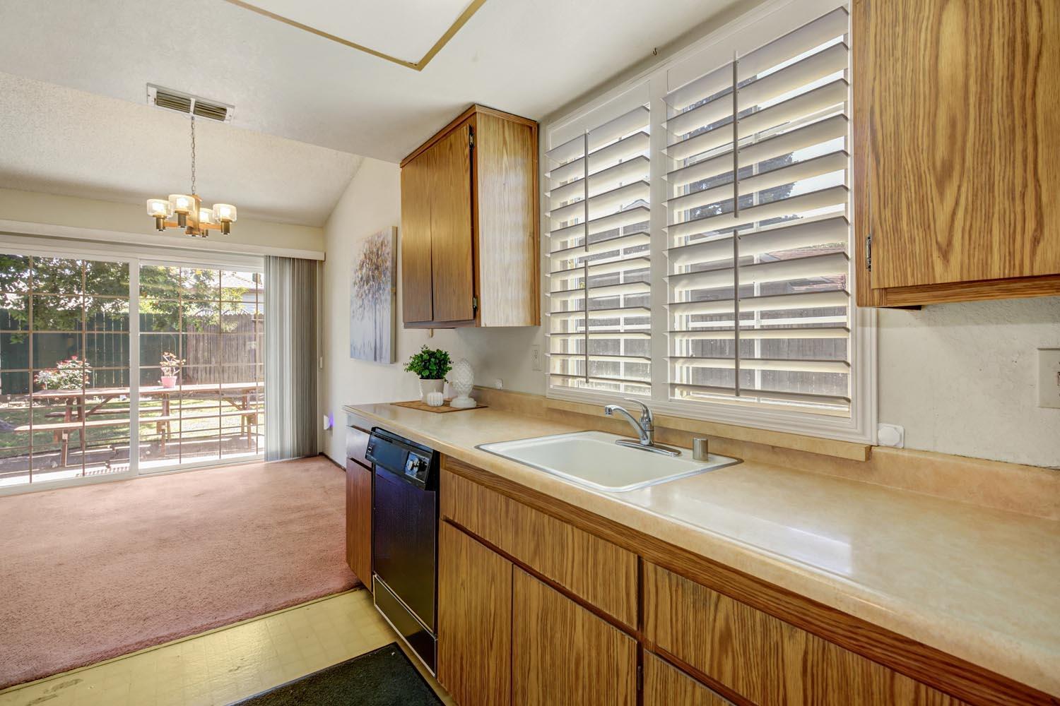 Detail Gallery Image 24 of 50 For 2767 Betty Way, West Sacramento,  CA 95691 - 3 Beds | 2 Baths