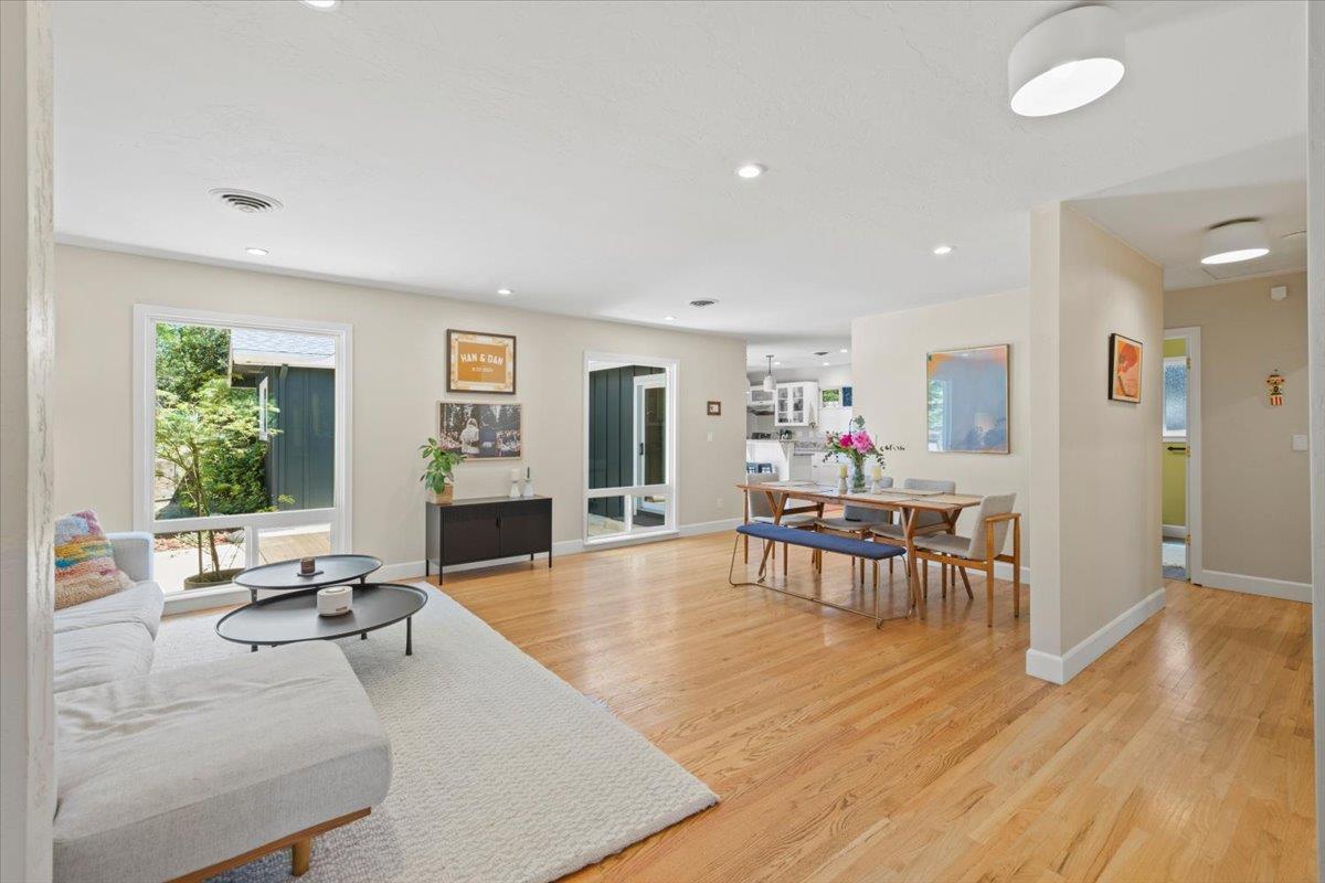 Detail Gallery Image 10 of 41 For 13409 Evergreen Dr, Nevada City,  CA 95959 - 3 Beds | 3 Baths