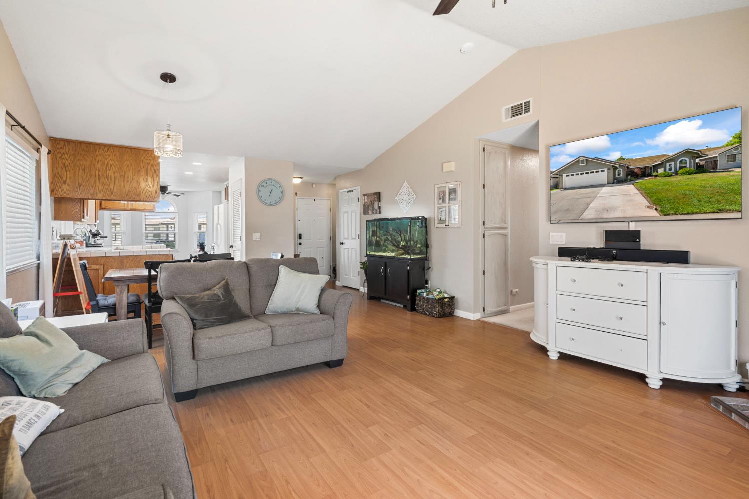 Detail Gallery Image 24 of 38 For 672 Pestana Dr, Galt,  CA 95632 - 3 Beds | 2 Baths