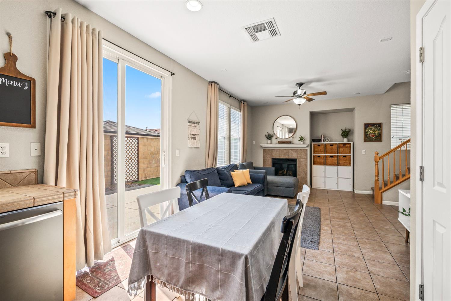 Detail Gallery Image 14 of 34 For 8596 Cortina Cir, Roseville,  CA 95678 - 3 Beds | 2/1 Baths