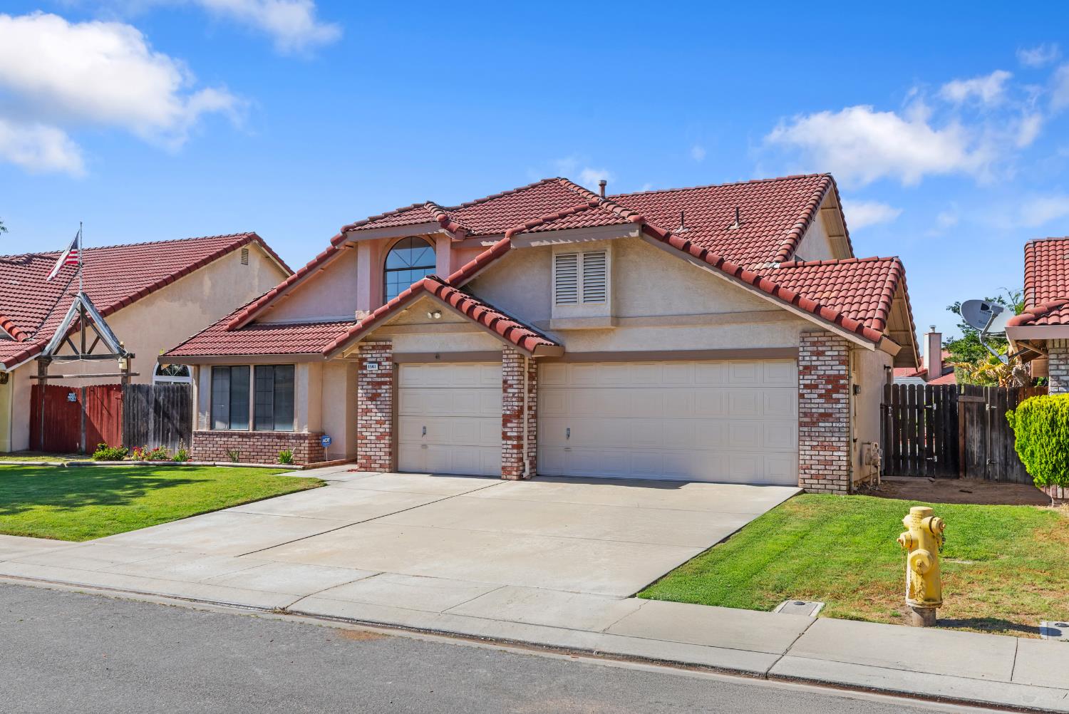 Detail Gallery Image 3 of 42 For 1541 Marazzi Ln, Ceres,  CA 95307 - 4 Beds | 3 Baths