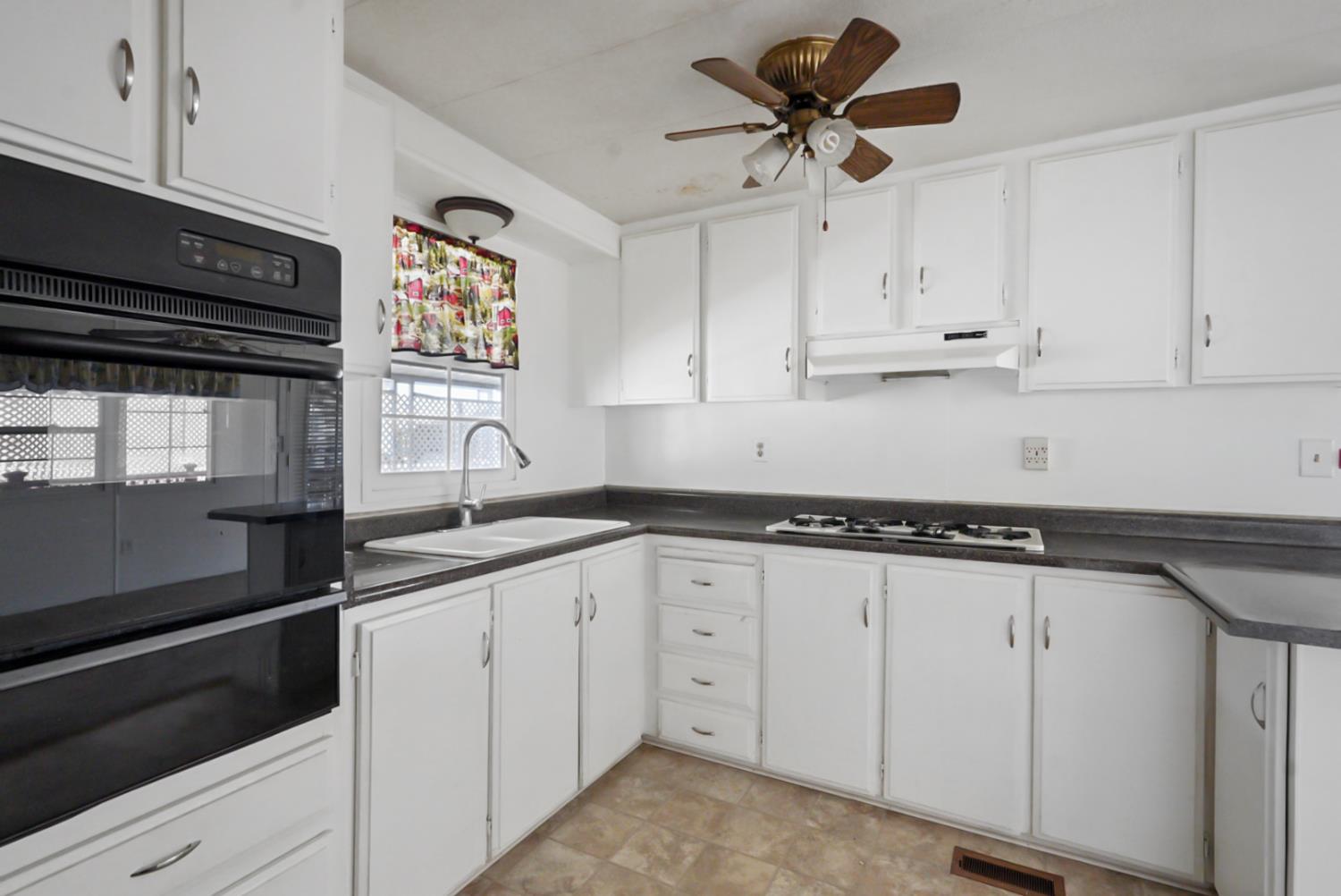 Detail Gallery Image 9 of 29 For 4125 Mchenry Ave 43, Modesto,  CA 95356 - 2 Beds | 2 Baths