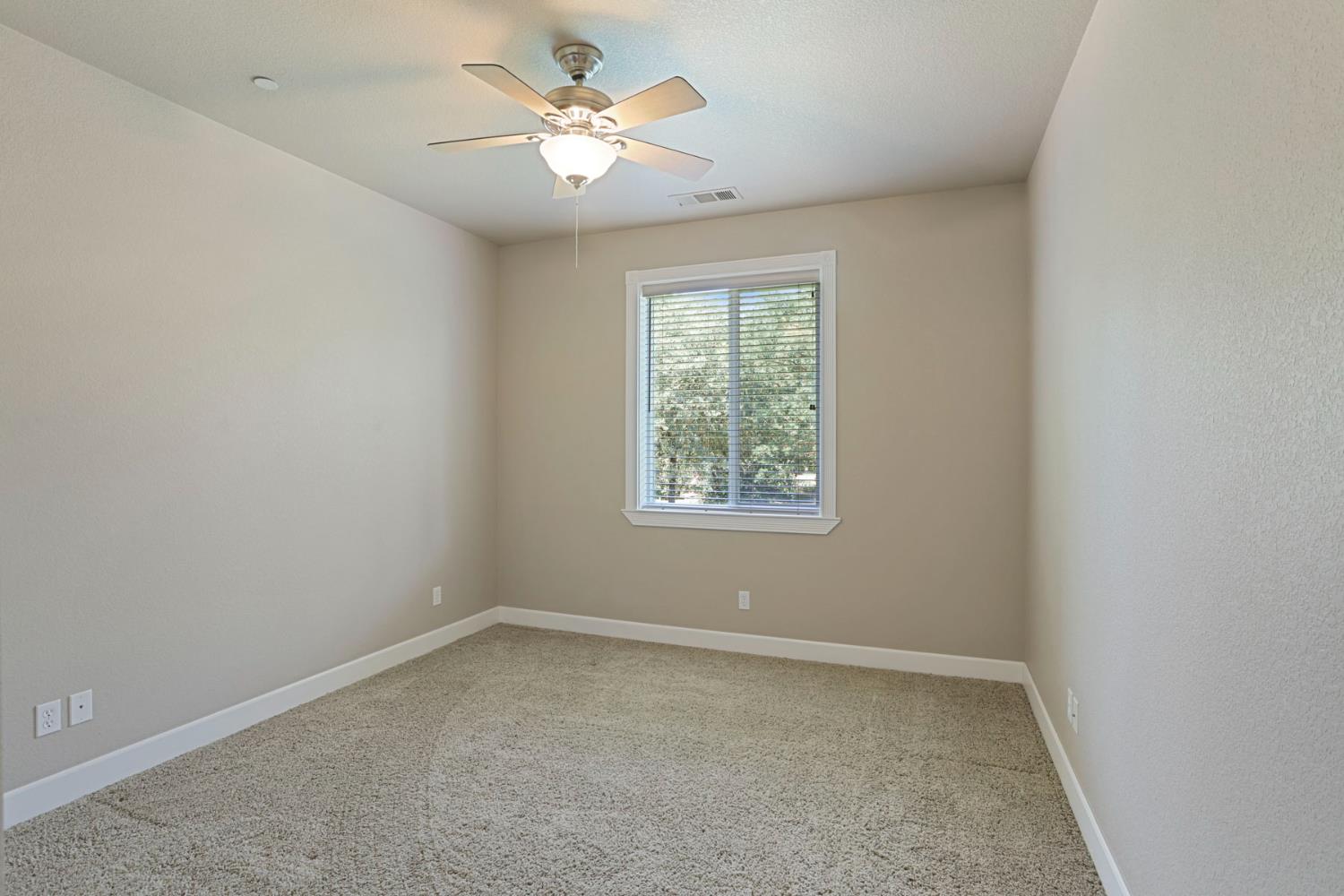 Detail Gallery Image 31 of 74 For 13703 Christensen Rd, Galt,  CA 95632 - 4 Beds | 2/1 Baths