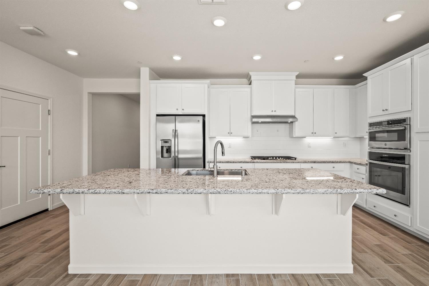 Detail Gallery Image 12 of 43 For 8924 El Cielo Ln, El Dorado Hills,  CA 95762 - 2 Beds | 2 Baths