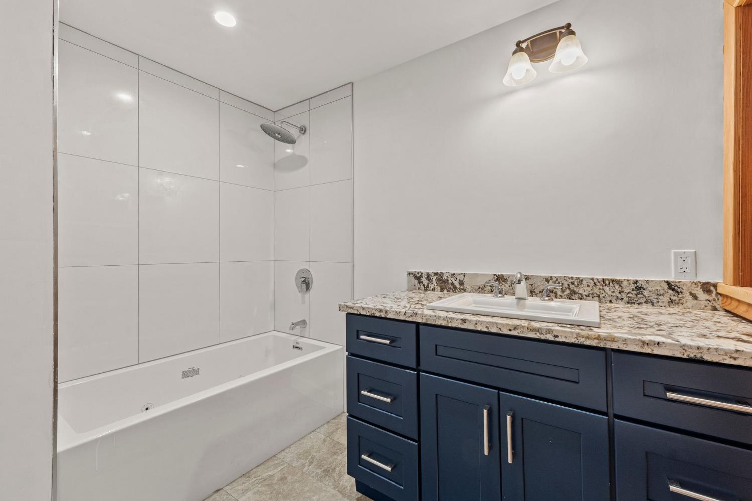 Detail Gallery Image 17 of 59 For 13792 Rockway Pl, Nevada City,  CA 95959 - 3 Beds | 3/1 Baths