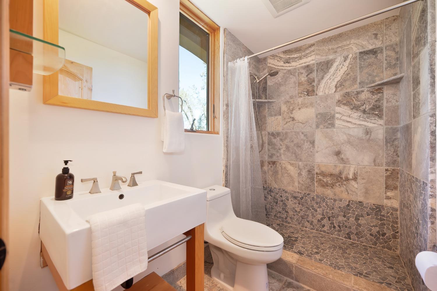 Detail Gallery Image 43 of 53 For 4026 Brinks Ln, Cool,  CA 95614 - 3 Beds | 4 Baths