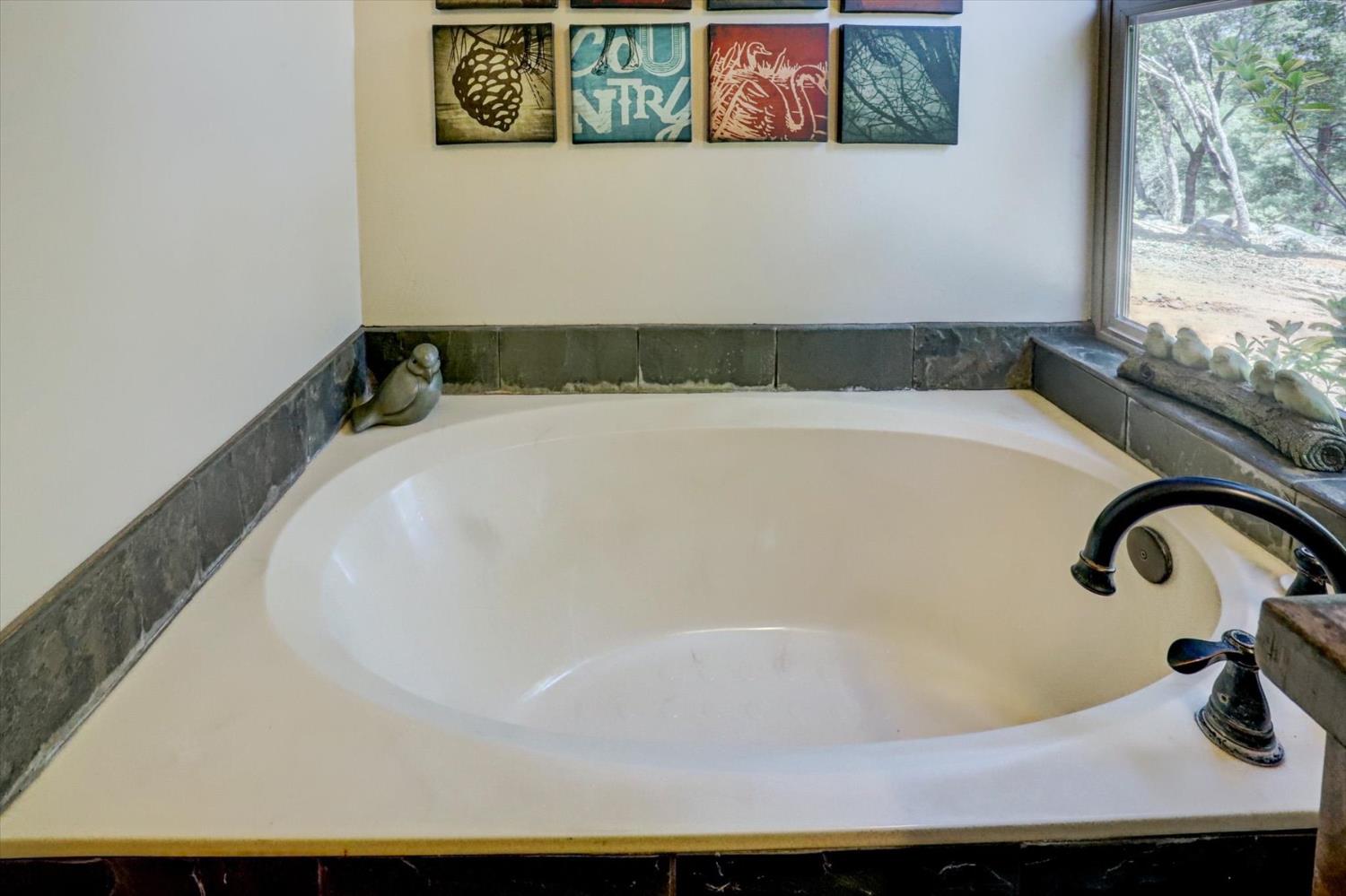 Detail Gallery Image 27 of 97 For 17620 Red Ball Cir, Grass Valley,  CA 95949 - 2 Beds | 2 Baths