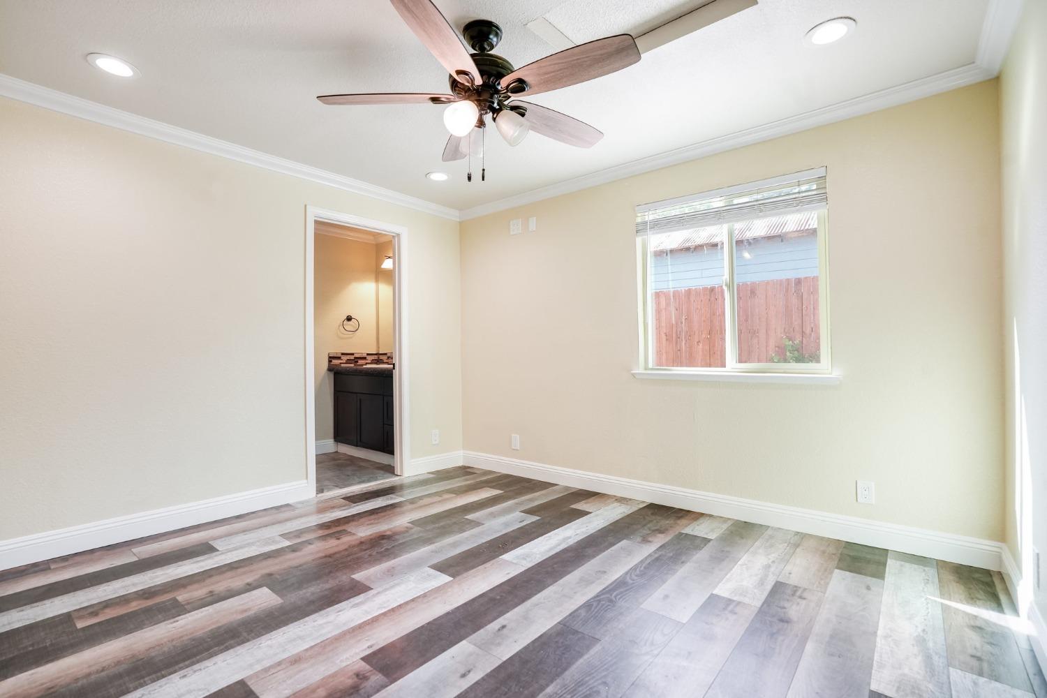 Detail Gallery Image 11 of 21 For 122 Catalpa Ln, Grass Valley,  CA 95945 - 3 Beds | 2 Baths