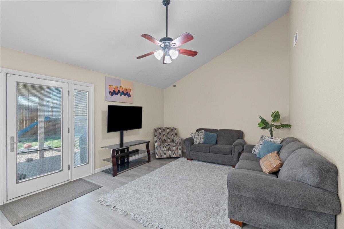 W Chamberlain Drive, Turlock, California image 11